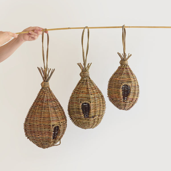 willow birdhouse