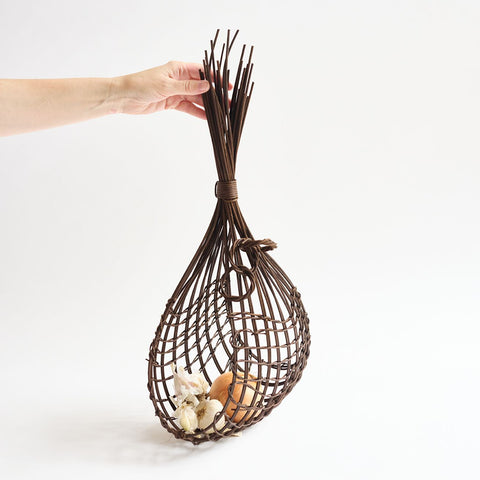 onion basket | dark