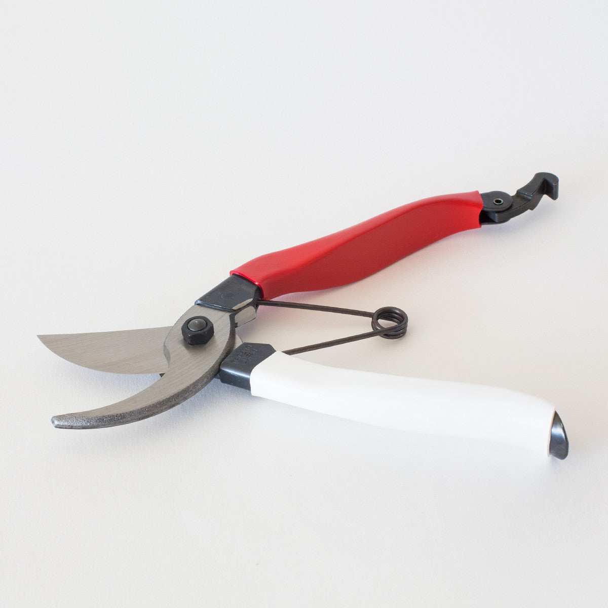 okatsune secateurs garden objects